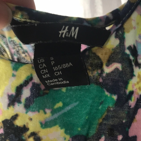 H&M Floral Tank Top - Picture 2 of 2